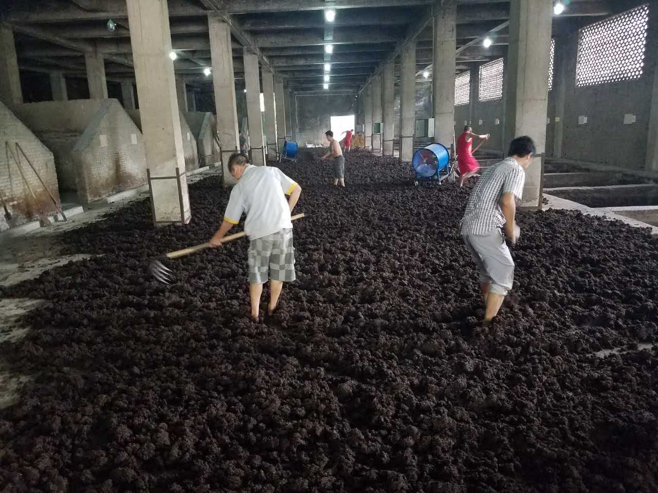 袁氏麓峰現(xiàn)代農(nóng)業(yè)有限公司,長沙袁酒原材料基地管理,白酒銷售,酒類銷售哪里好